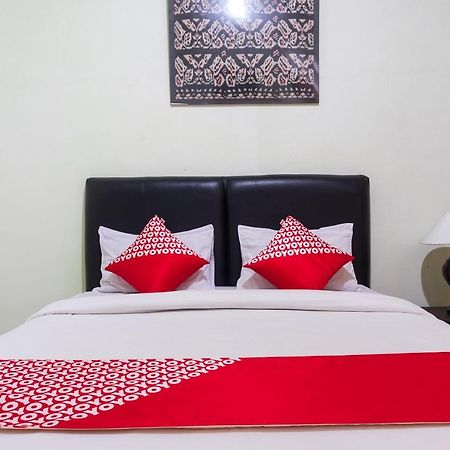 Super Oyo 1682 Greenia Hotel Kupang  Dış mekan fotoğraf