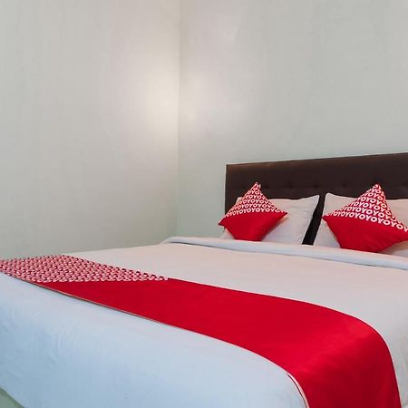 Super Oyo 1682 Greenia Hotel Kupang  Dış mekan fotoğraf