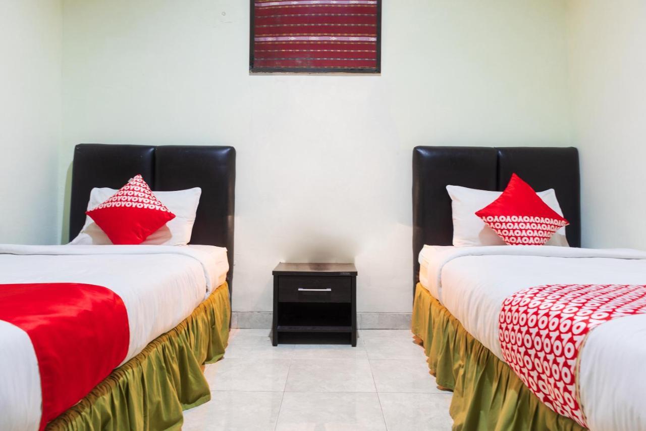 Super Oyo 1682 Greenia Hotel Kupang  Dış mekan fotoğraf