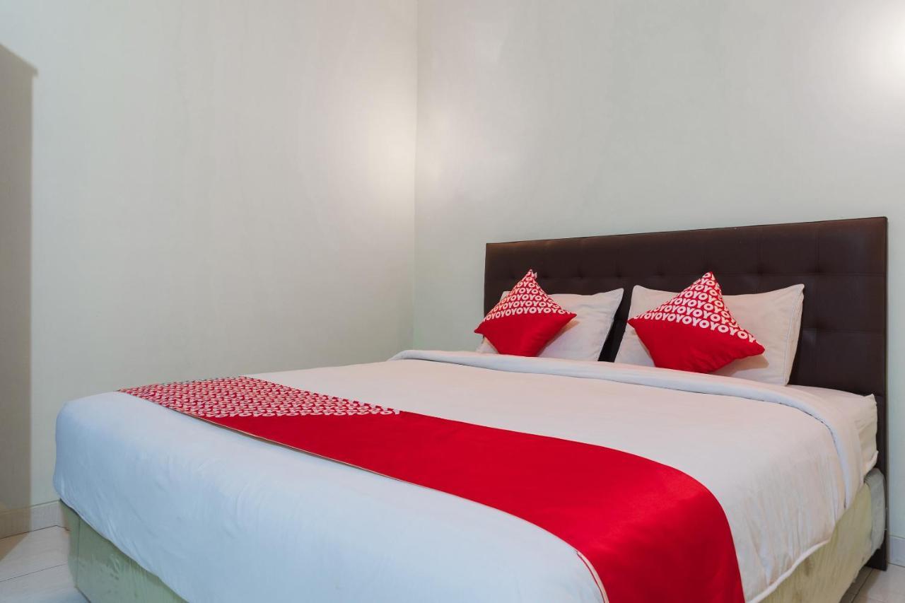 Super Oyo 1682 Greenia Hotel Kupang  Dış mekan fotoğraf