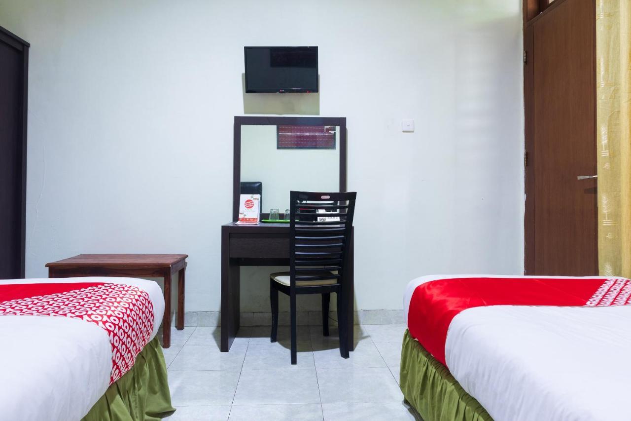Super Oyo 1682 Greenia Hotel Kupang  Dış mekan fotoğraf