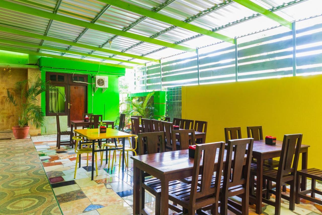 Super Oyo 1682 Greenia Hotel Kupang  Dış mekan fotoğraf