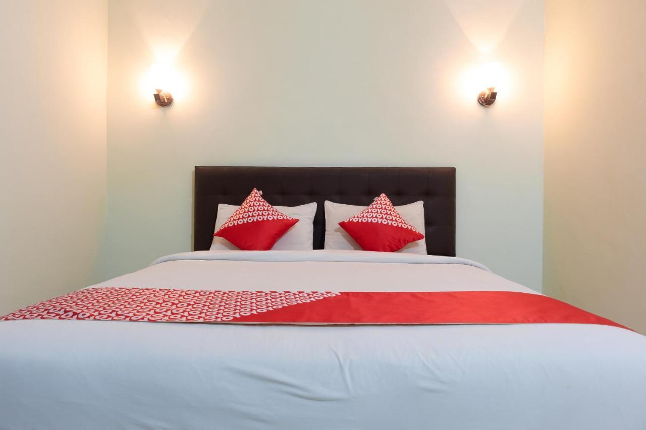 Super Oyo 1682 Greenia Hotel Kupang  Dış mekan fotoğraf
