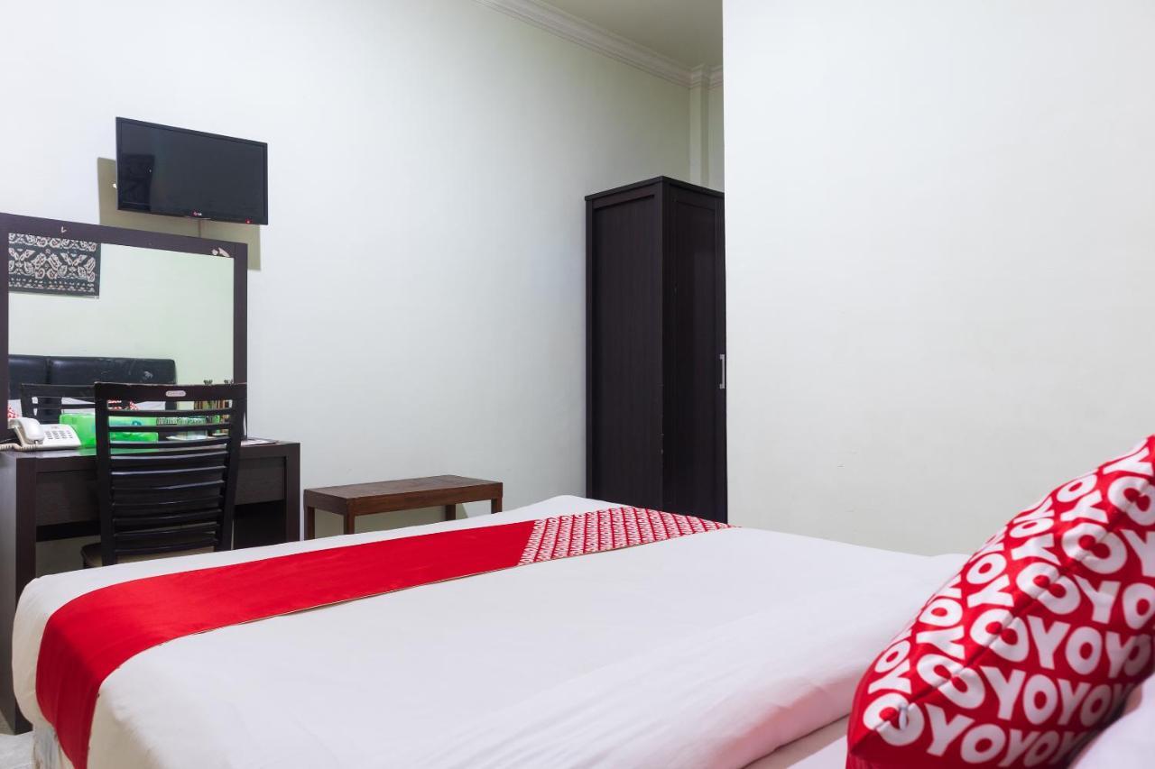 Super Oyo 1682 Greenia Hotel Kupang  Dış mekan fotoğraf